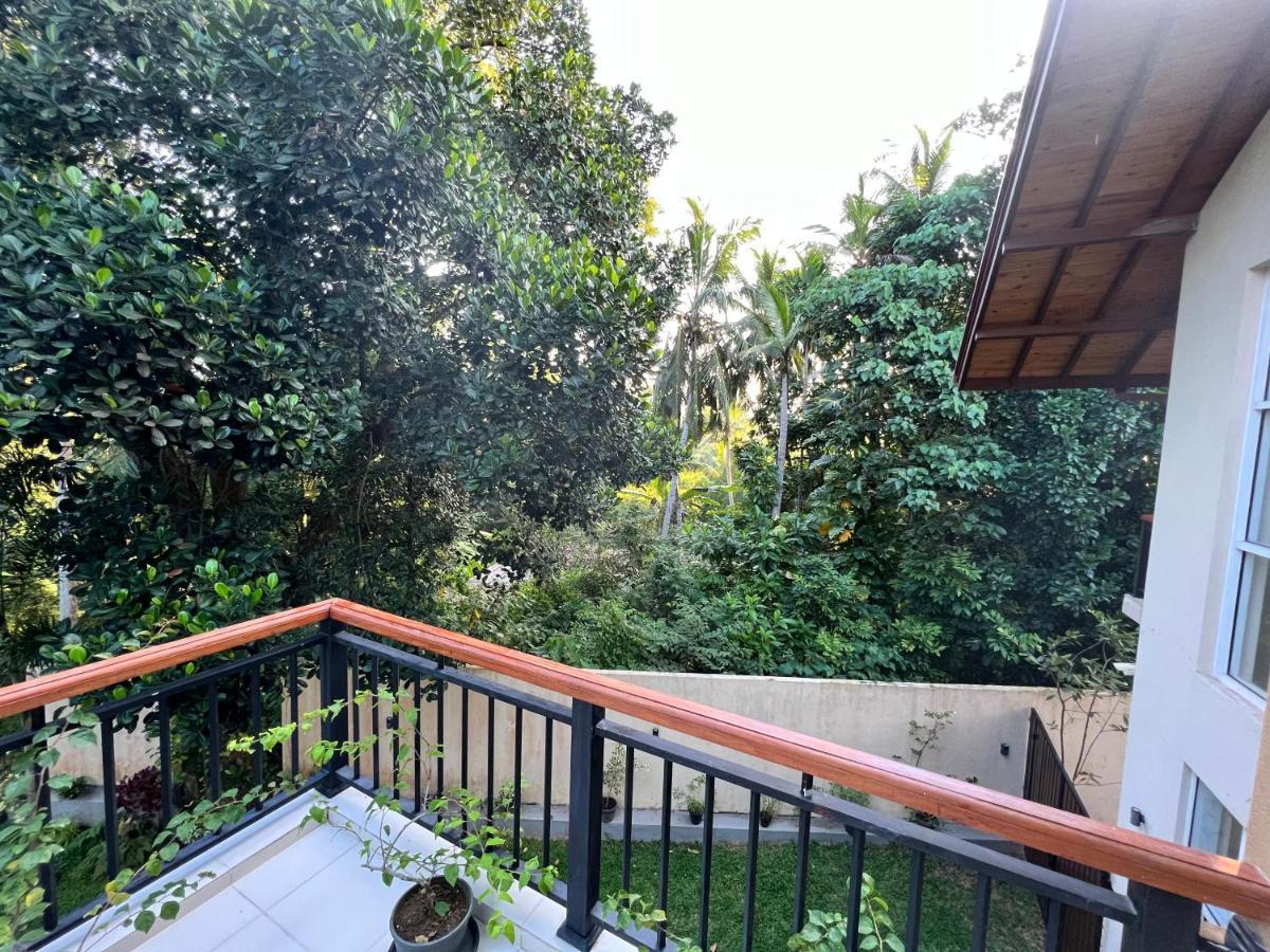 Siri Tropical Retreat Villa Hikkaduwa Bagian luar foto