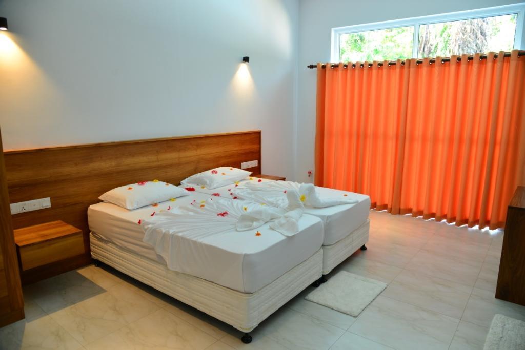 Siri Tropical Retreat Villa Hikkaduwa Bagian luar foto